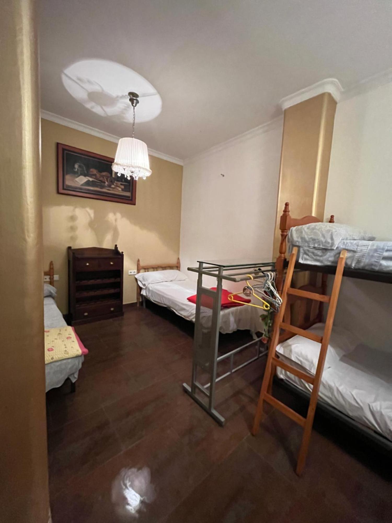 Apartamento En Pleno Centro De Marchena 3 Dormitorios 3 Banos Privados Екстериор снимка