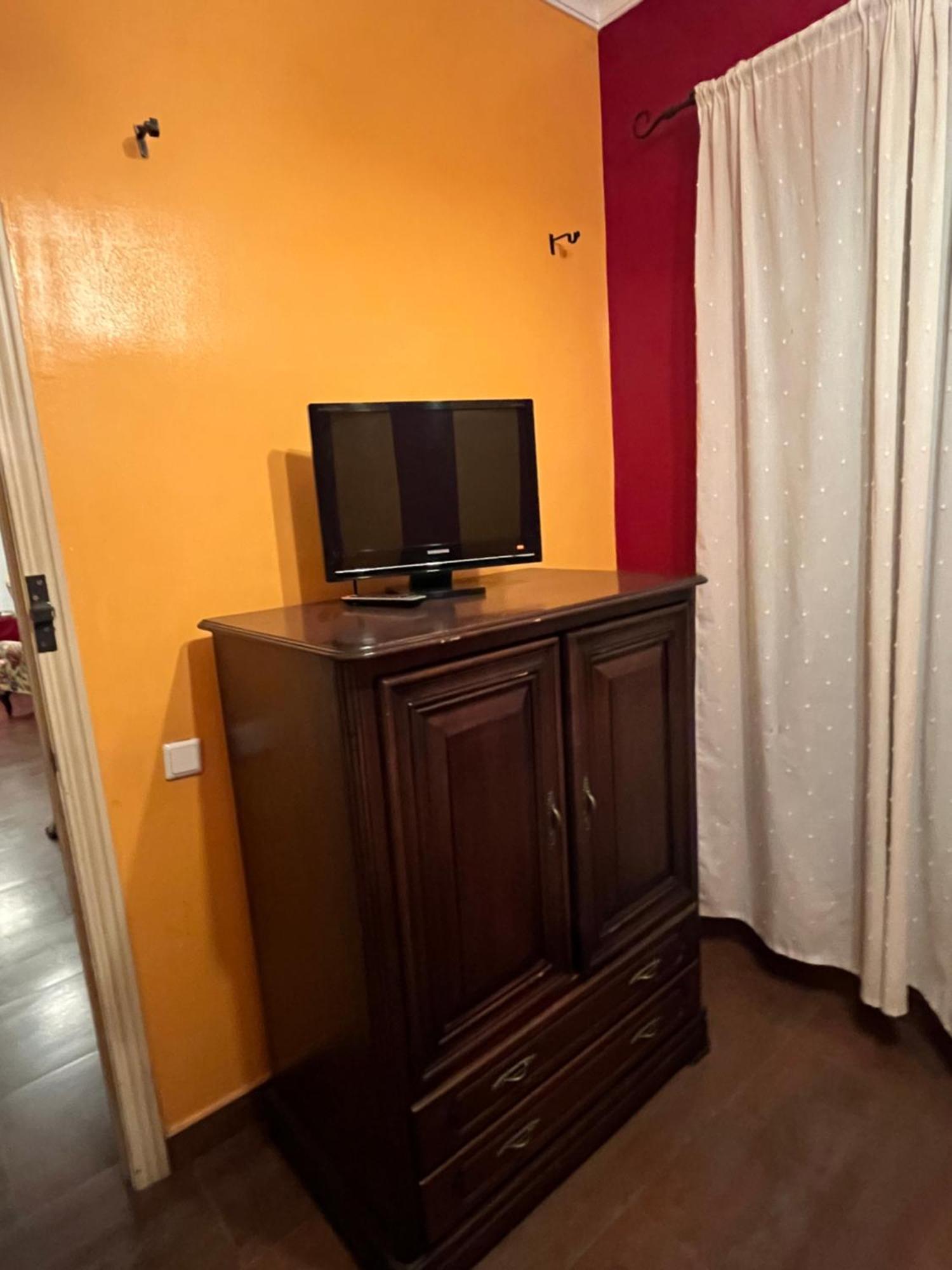 Apartamento En Pleno Centro De Marchena 3 Dormitorios 3 Banos Privados Екстериор снимка