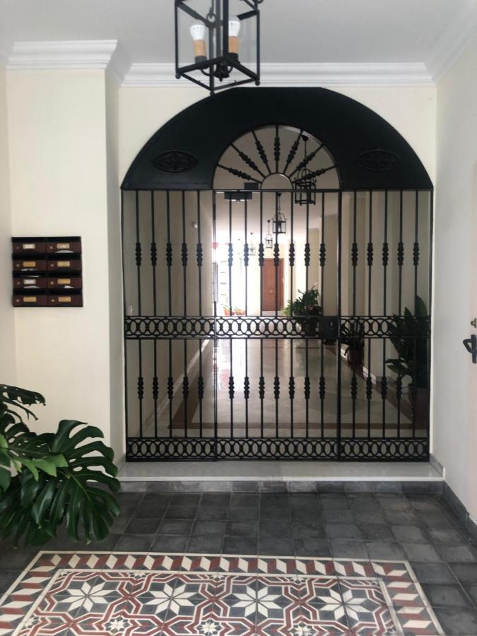 Apartamento En Pleno Centro De Marchena 3 Dormitorios 3 Banos Privados Екстериор снимка